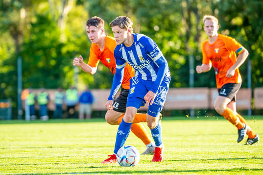 IFK Göteborgs Gustaf Norlin mot Torns Ludvig Bergman