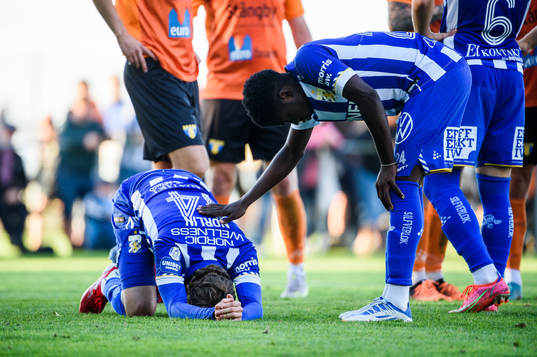 IFK Göteborgs Gustaf Norlin har ont