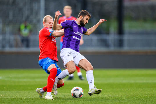 Helsingborgs Philip Rejnhold och IK Tords Anmar Kiwarkis