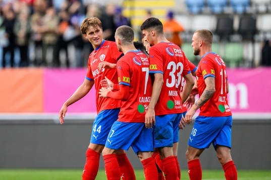 Helsingborgs Thomas Rogne jublar