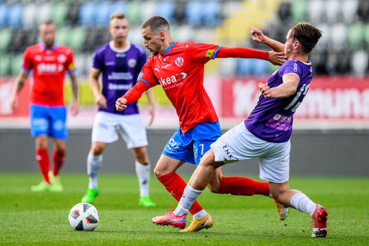 Helsingborgs Arian Kabashi och IK Tords Hugo Lyck