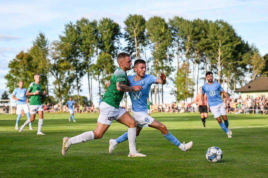 Brålandas Marcus Andersson och Malmö FFs Patriot Sejdiu