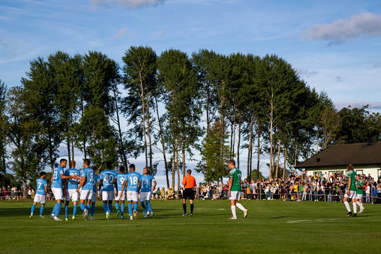 Malmö FFs Patriot Sejdiu jublar med lagkamrater
