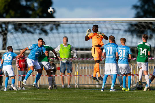 Malmö FFs målvakt Ismael Diawara