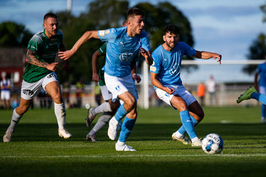 Malmö FFs Patriot Sejdiu och Malmö FFs Erdal Rakip