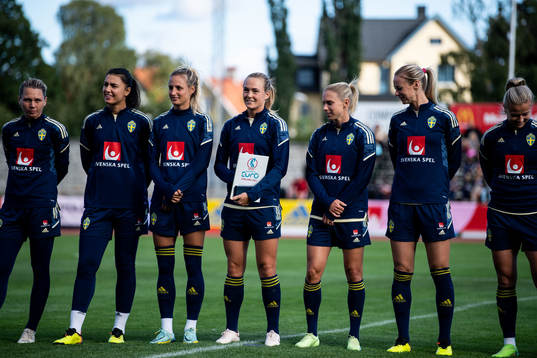 Goalkeeper Jennifer Falk, goalkeeper Zecira Musovic,