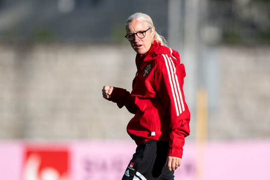 Victoria Sandell, assistant coach