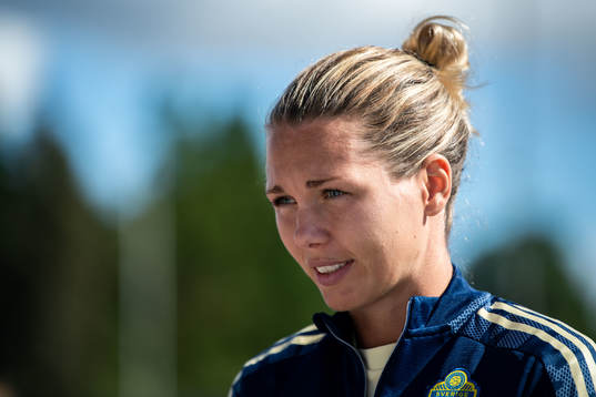 Goalkeeper Jennifer Falk