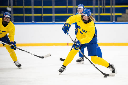 Sara Hjalmarsson of Sweden at a practice session