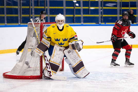 Goaltender Emma Söderberg of Sweden