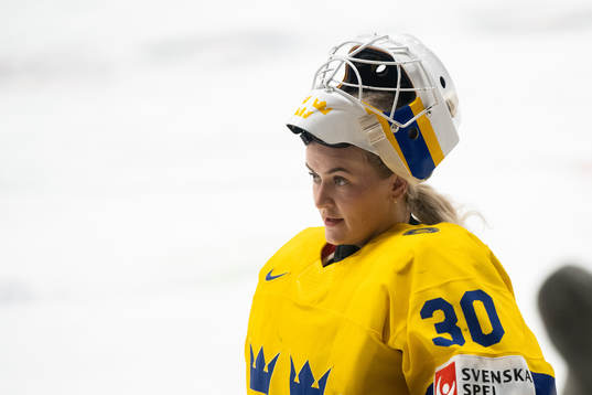 Goaltender Emma Söderberg of Sweden