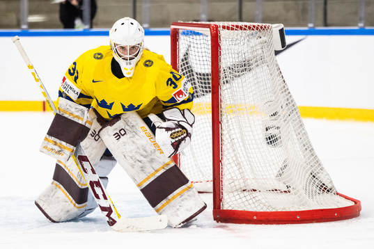 goaltender Emma Söderberg of Sweden