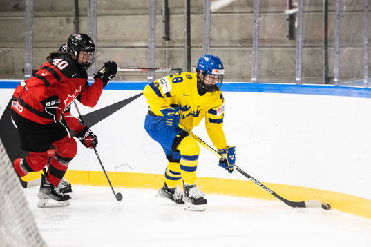 Blayre Turnbull of Canada and Michelle Löwenhielm of Sweden