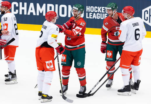 Petteri Lindbohm and Christian Folin of Frölunda and