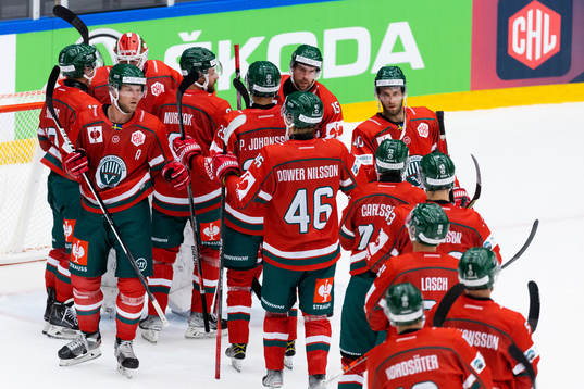 Players of Frölunda celebrates