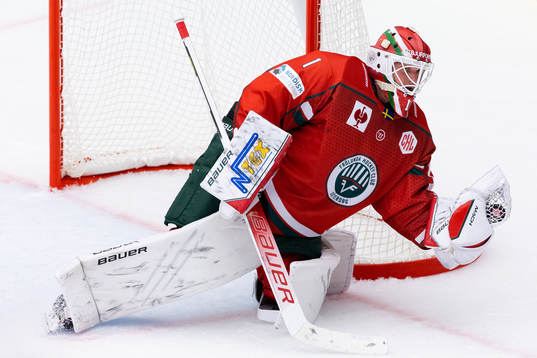 Goalkeeper Lars Johansson of Frölunda