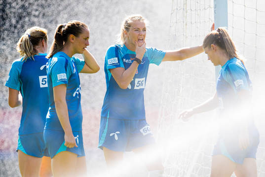 Ada Hegerberg and players of the Norwegian women's national