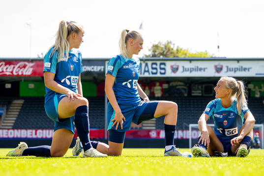 Anna Jøsendal, Karina Sævik and Anja Sønstevold of the