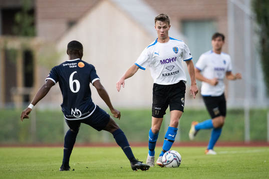 Staffansrotps Edwin Song Yuh och Bellevue Maximilian