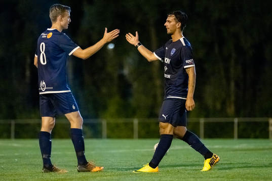 Staffanstorps Martin Silva och Viktor Welander jublar