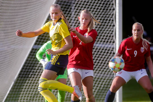 Sveriges Hanna Stenberg och Norges Emma Iversen