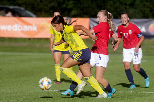 Sveriges Mercy Sabuni Söderling och Norges Julie Aune Jorde