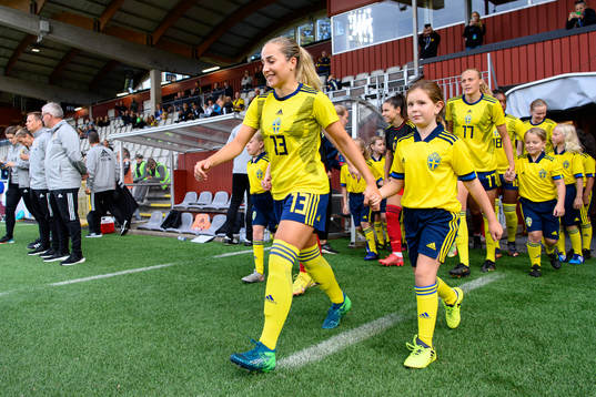Felicia Saving of Sweden