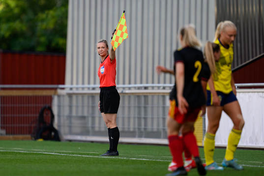 Assistant referee Camilla Stendahl