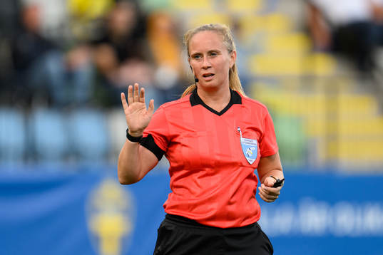 Referee Sandra Almkvist