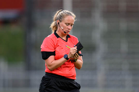 Referee Sandra Almkvist