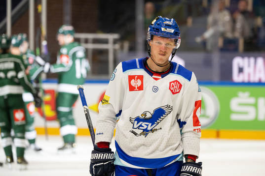 Dominik Grafenthin of Villach looks dejected