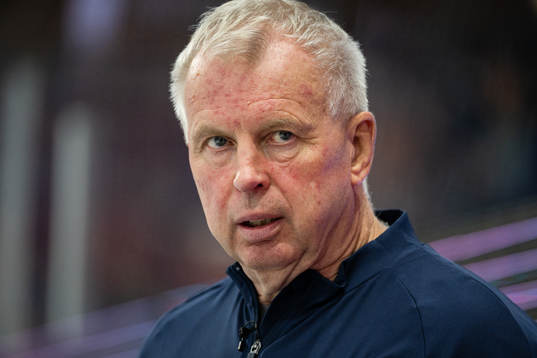 Head coach Rob Daum of Villach
