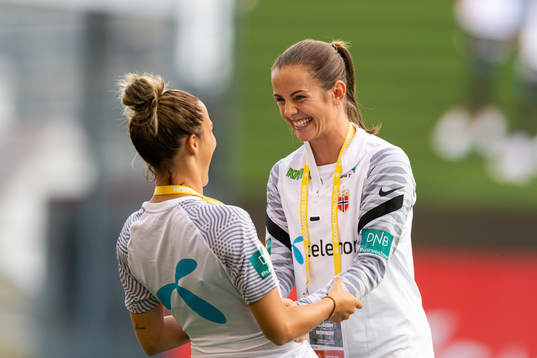Celin Bizet Ildhusøy and Tuva Hansen of Norway
