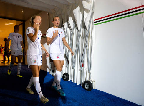 Anja Sønstevold and Guro Bergsvand of Norway