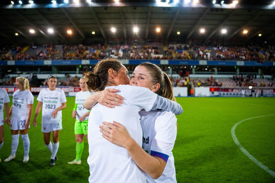 Ingvild Stensland, assistant coach of Norway, and Maren