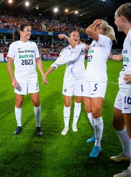 Ingrid Syrstad Engen, Celin Bizet Ildhusøy and players of