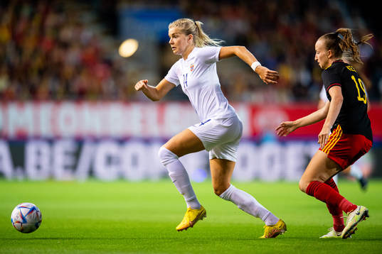 Ada Hegerberg of Norway and Sari Kees of Belgium