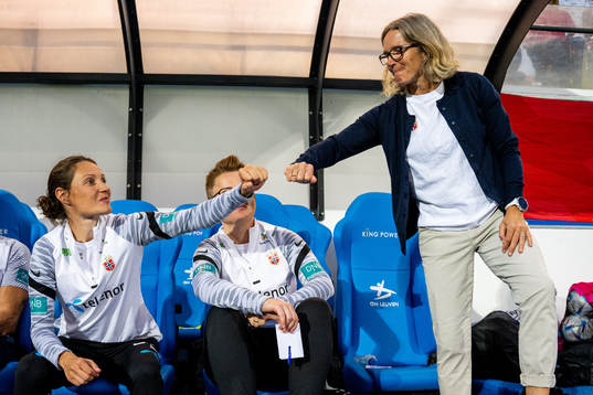 Ingvild Stensland, assistant coach, Monica Knudsen,