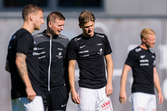 Erik Huseklepp, assistant coach of Brann, and David Møller