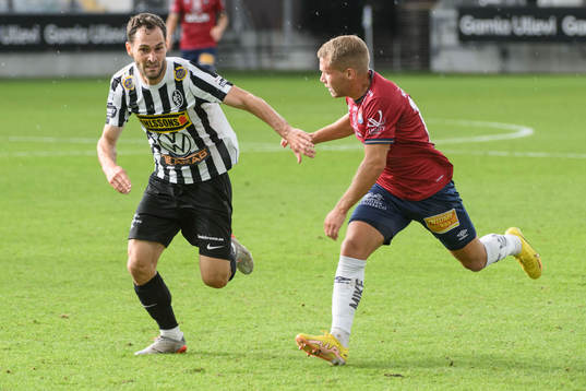 Landskronas Alexander Tkacz och Örgrytes Hampus Dahlqvist