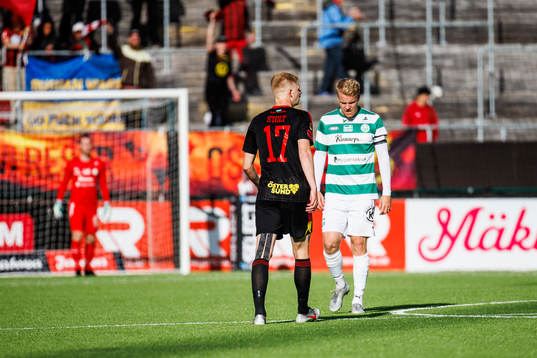 Västerås SKs Simon Johansson deppar