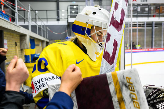 goaltender Emma Söderberg of Sweden