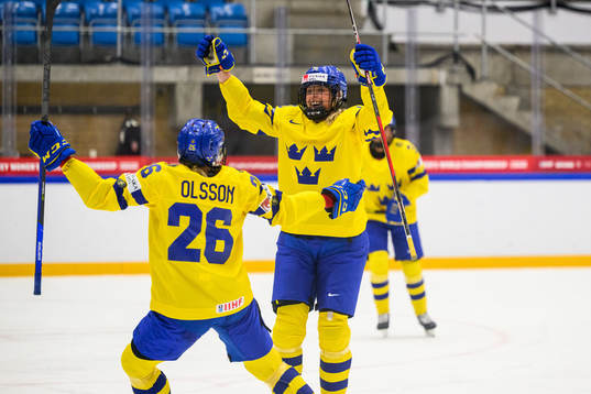 Olivia Carlsson of Sweden celebrates