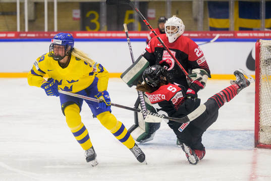 Olivia Carlsson of Sweden against Shiori Yamashita and