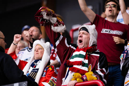 Supporters of Eisbären Berlin