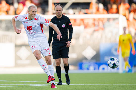 Vegard Leikvoll Moberg of Brann