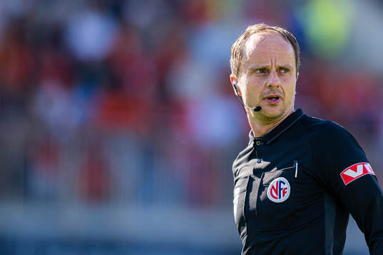 Jan Morten Tennøy, referee