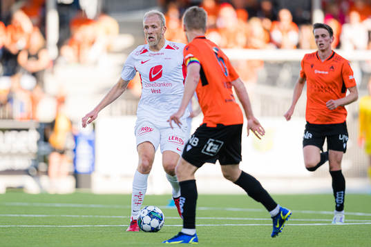 Vegard Leikvoll Moberg of Brann