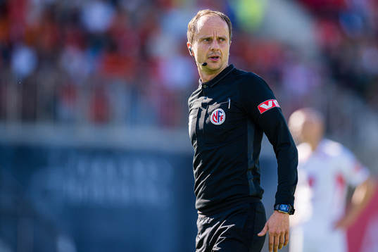 Jan Morten Tennøy, referee