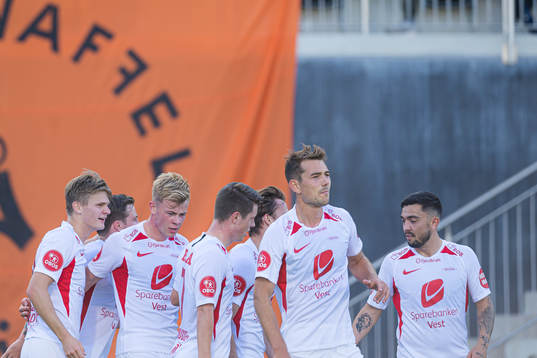 Aune Selland Heggebø of Brann celebrates